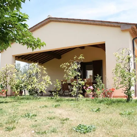 Holiday home Graziosa Casetta Con Piscina